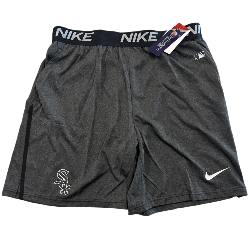 Chicago White Sox Authentic Collection Practice
Men's Nike Dri-FIT MLB Shorts